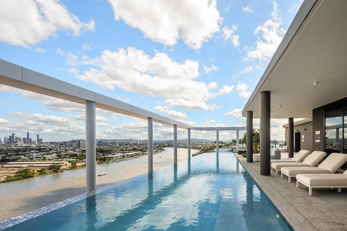 Riverfront Luxe 2Bed Pool Parking Brisbane 0*,  Australia