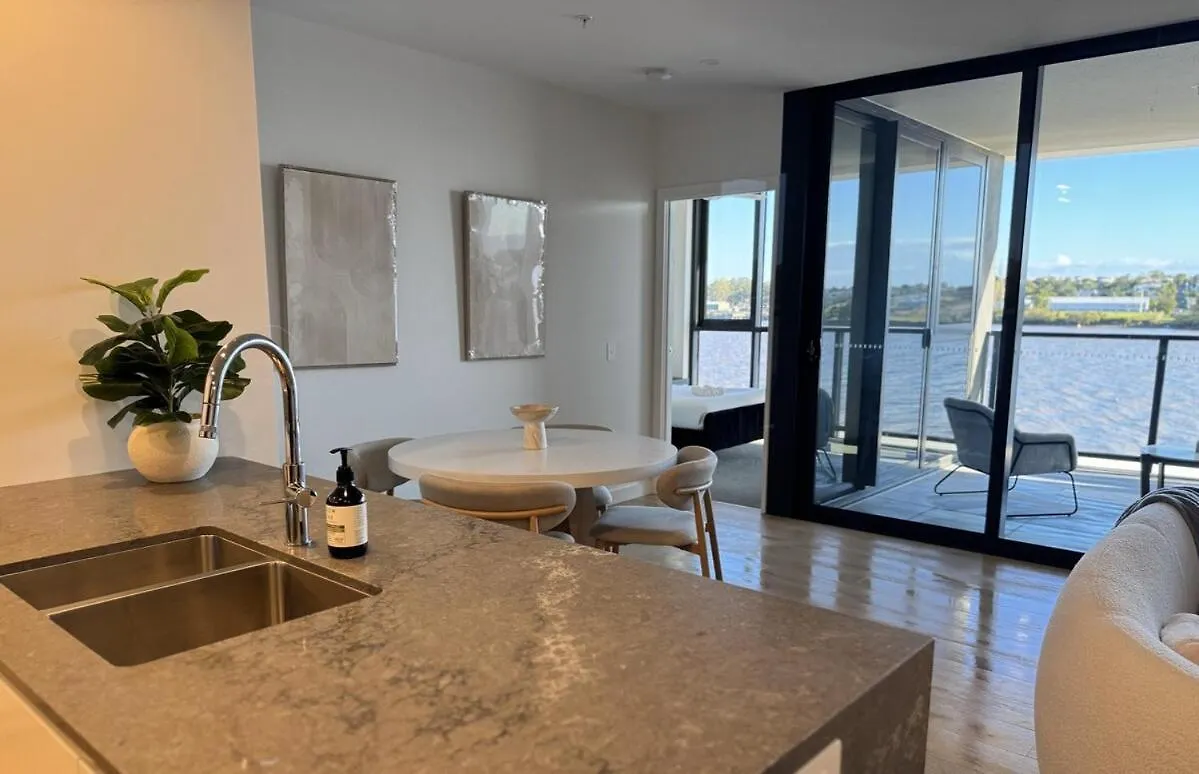 Apartment Riverfront Luxe 2Bed Pool Parking Brisbane